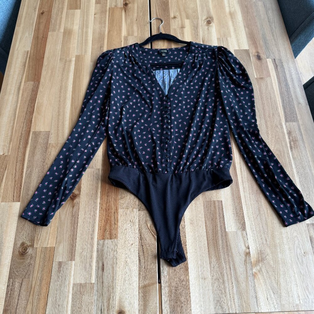 *SHOP CLOSING 4/26* AFRM Black Floral V-Neck Bodysuit